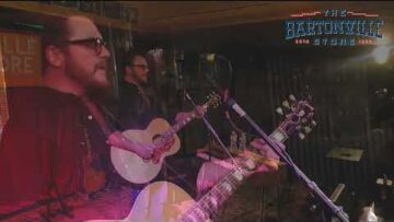 WatchOTA / BobbyJayOTA — One – Josh Weathers – Acoustic Live at Bartonville Popup Show – Feb 24, 2022